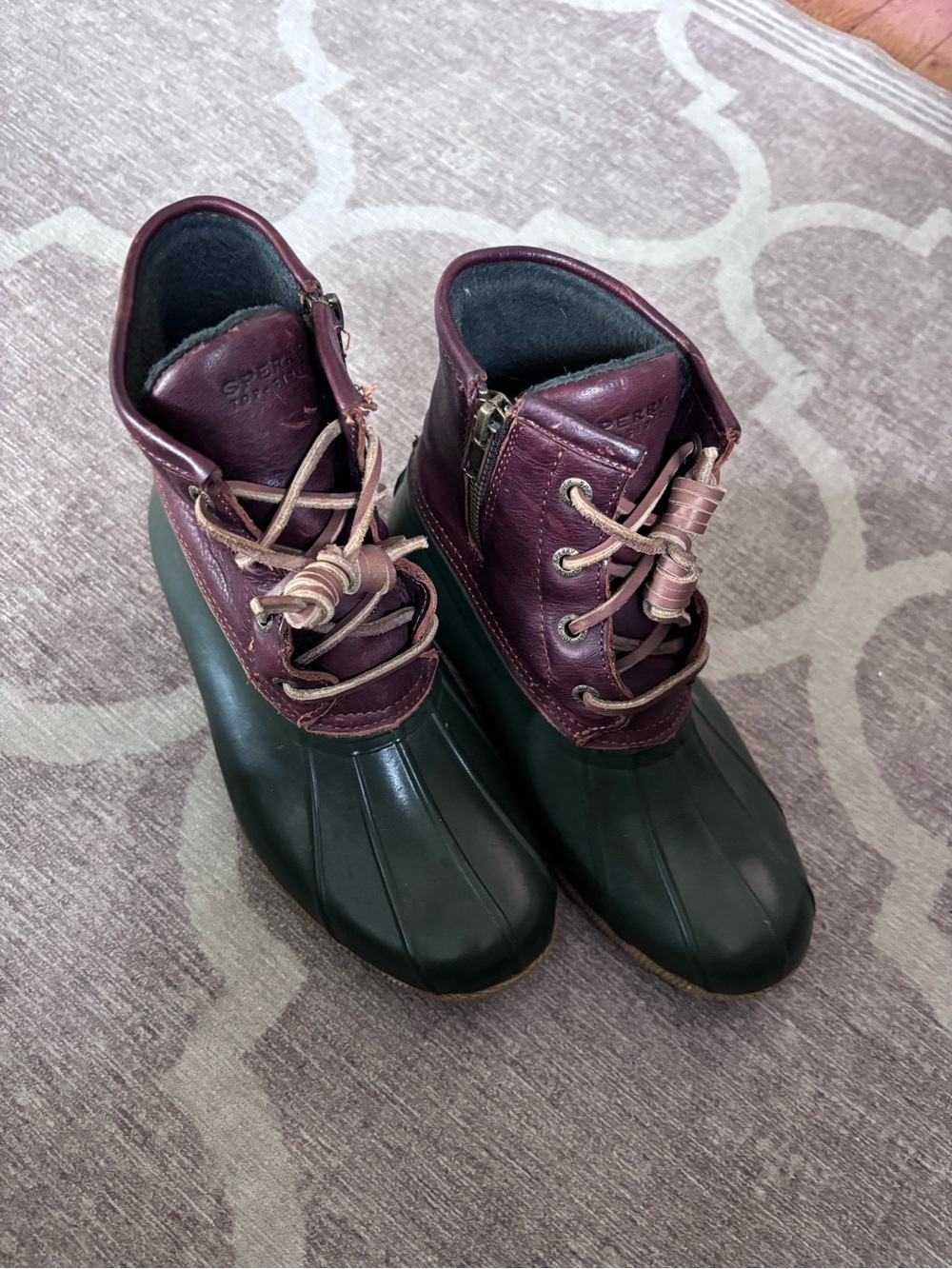 Sperry Saltwater Duck Boot in Burgundy and Dark Green